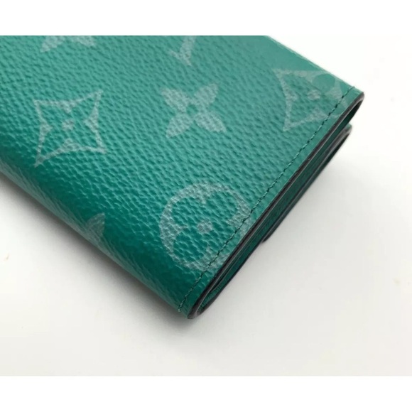 Auth Louis Vuitton Taigarama Green Discovery Compact Wallet W/B and dust bag - Picture 11 of 16